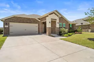 1338 Rolling Mdws Dr, Cedar Hill, TX 75104 - Photo 2
