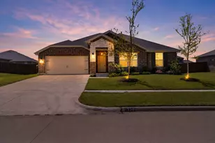 1338 Rolling Mdws Dr, Cedar Hill, TX 75104 - Photo 1
