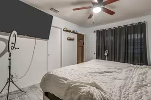 6725 Glenbrook Ln, Fort Worth, TX 76133 - Photo 6