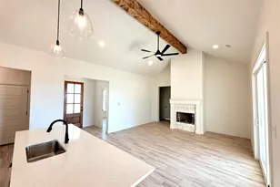 2004 Collin St, Weatherford, TX 76085 - Photo 16