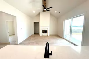 2004 Collin St, Weatherford, TX 76085 - Photo 12