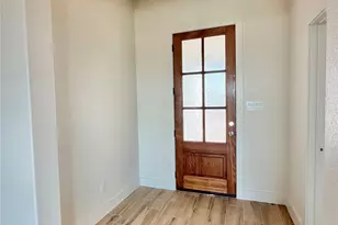 2004 Collin St, Weatherford, TX 76085 - Photo 8