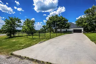 117 Rock Salt Dr, Springtown, TX 76082 - Photo 34