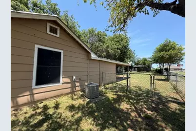 105 2nd Street, Valley View, TX 76272 - Photo 2
