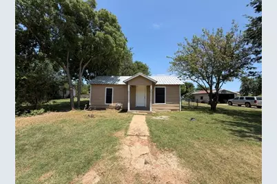 105 2nd Street, Valley View, TX 76272 - Photo 8