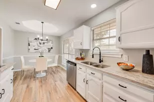 7400 Chapman Dr, North Richland Hills, TX 76182 - Photo 14