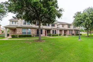 2731 Olympic Park Dr, Grand Prairie, TX 75050 - Photo 4