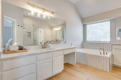270 Bluff View Court, Aledo, TX 76008 - Photo 26