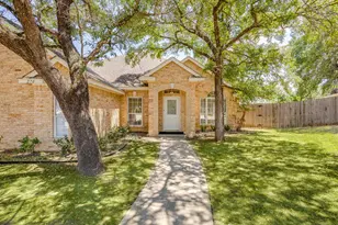 270 Bluff View Ct, Aledo, TX 76008 - Photo 2