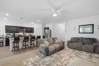 540 S Heights Drive, Crowley, TX 76036 - Photo 8