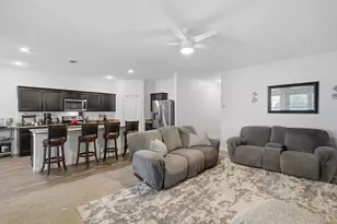 540 S Heights Dr, Crowley, TX 76036 - Photo 8