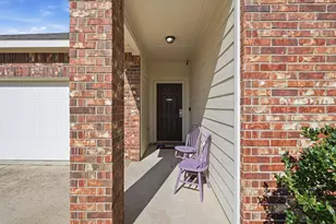 540 S Heights Dr, Crowley, TX 76036 - Photo 4