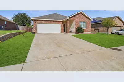 540 S Heights Drive, Crowley, TX 76036 - Photo 1