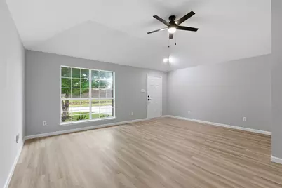 2051 Sunny Side Drive, Little Elm, TX 75068 - Photo 10