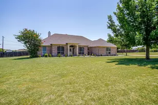 162 Lakeview Dr, Aledo, TX 76008 - Photo 2