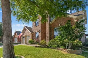 3240 Button Bush Dr, Fort Worth, TX 76244 - Photo 2