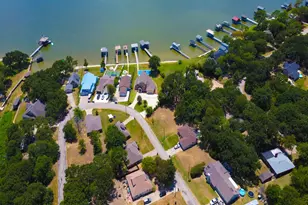 307 Coral Reef St, Gun Barrel City, TX 75156 - Photo 1