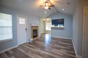 307 Coral Reef St, Gun Barrel City, TX 75156 - Photo 10
