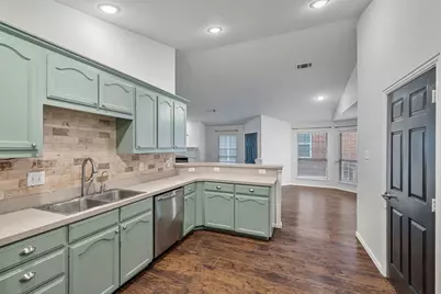 2709 Mountain Lion Drive, Fort Worth, TX 76244 - Photo 8