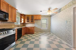 849 Berkinshire Dr, Dallas, TX 75218 - Photo 14