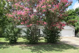 717 Tulane St, Beverly Hills, TX 76711 - Photo 2
