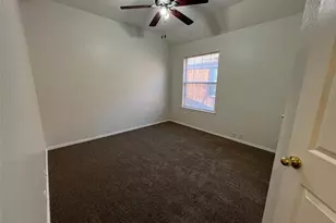 334 Touchdown Dr, Irving, TX 75063 - Photo 20