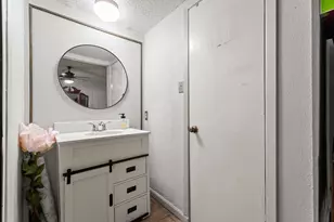 202 Fleetwood Ct, Arlington, TX 76014 - Photo 16