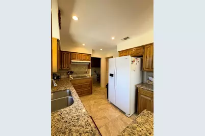 2800 Clearmeadow Street, Bedford, TX 76021 - Photo 6