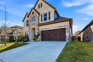 2717 Calloway Creek Dr, Fort Worth, TX 76118 - Photo 2