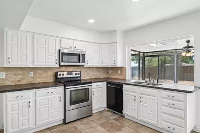 4010 Rushview Drive, Arlington, TX 76016 - Photo 2