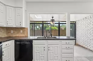 4010 Rushview Dr, Arlington, TX 76016 - Photo 18