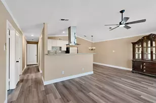 2007 Red Cloud Dr, Dallas, TX 75217 - Photo 6
