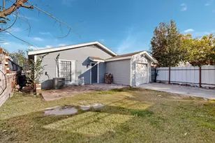 2007 Red Cloud Dr, Dallas, TX 75217 - Photo 32