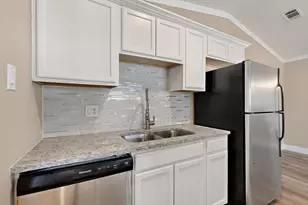 2007 Red Cloud Dr, Dallas, TX 75217 - Photo 12