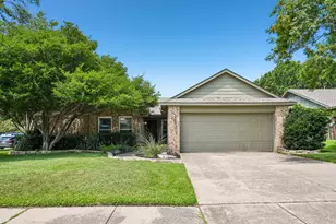406 Dillard Ln, Coppell, TX 75019 - Photo 2