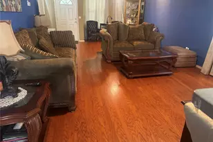 344 Allenwood Dr, Fort Worth, TX 76134 - Photo 2