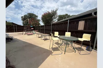 5218 Barcelona Drive, Garland, TX 75043 - Photo 32