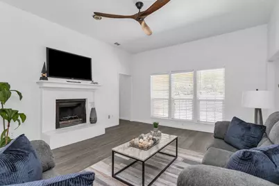 2506 McKensie Lane, Grand Prairie, TX 75052 - Photo 8
