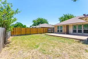 2506 McKensie Ln, Grand Prairie, TX 75052 - Photo 28