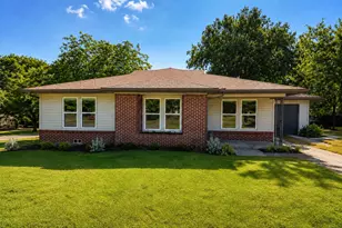1202 S Hatcher St, Decatur, TX 76234 - Photo 1