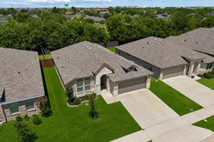 9916 Mescalbean Blvd, Fort Worth, TX 76036 - Photo 2