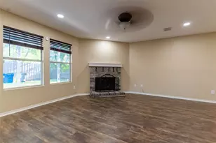2324 Chestnut Dr, Little Elm, TX 75068 - Photo 8