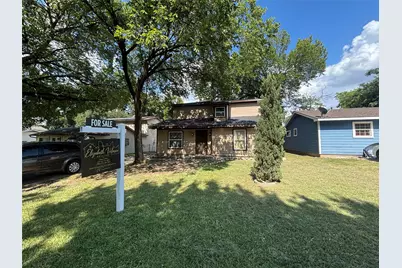 910 NE 31st, Grand Prairie, TX 75050 - Photo 2
