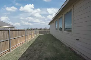 14800 Devils Claw Trl, Fort Worth, TX 76052 - Photo 32