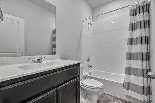 9752 New Bern Dr, Fort Worth, TX 76108 - Photo 12