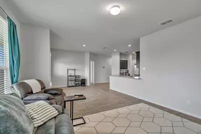 9752 New Bern Drive, Fort Worth, TX 76108 - Photo 4