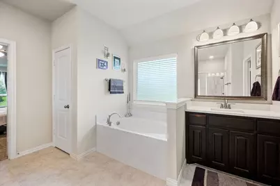2711 Naomi Court, Farmersville, TX 75442 - Photo 8