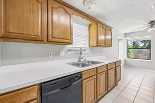 3211 Brookview Dr, Corinth, TX 76210 - Photo 10