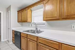 3211 Brookview Dr, Corinth, TX 76210 - Photo 6