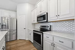 11800 Madrono Dr, Fort Worth, TX 76108 - Photo 10